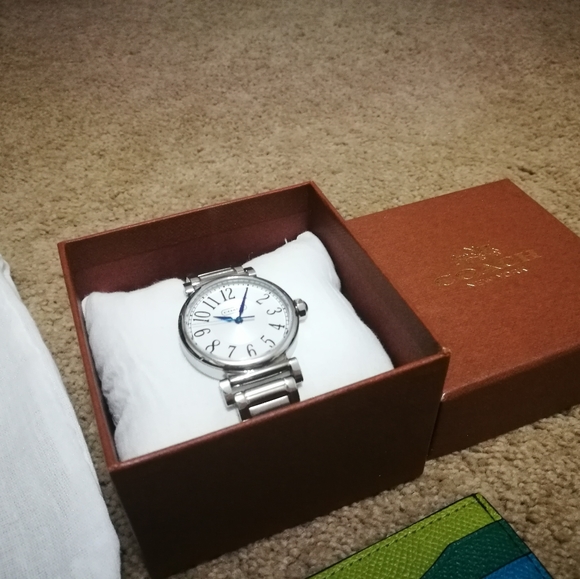 coach bundle - watch/ card holder/ wallet - Picture 3 of 5